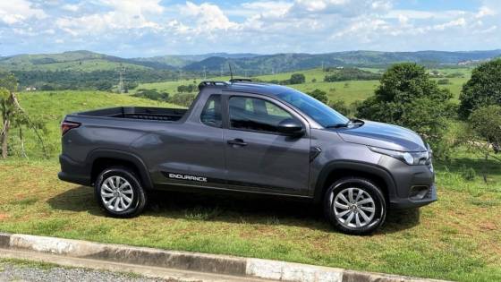 FIAT STRADA 1.3 FIREFLY FLEX ENDURANCE CS MANUAL FIAT STRADA 1.3 FIREFLY FLEX ENDURANCE CS MANUAL